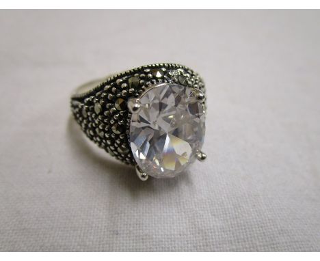 Silver marcasite stone set ring