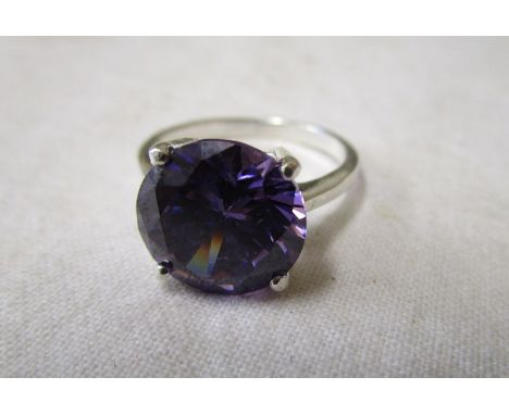 Silver and amethyst ring