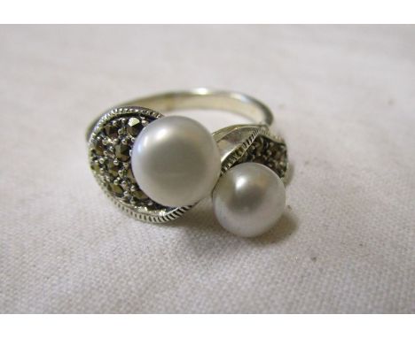 Silver marcasite &amp; pearl set ring