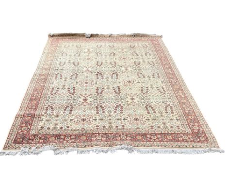 Tabriz Persian Rug , hand woven Persian rug in good condition, with floral stylised motifs with a dark rich border.  Approx :