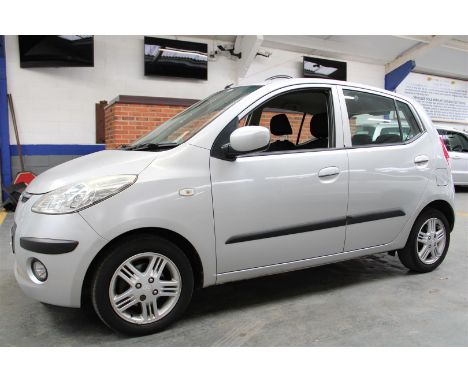 Make &amp; Model: Hyundai I10 ComfortDate of Reg: EF09 YRNColour: Silvercc: 1248MoT: 27-07-2022Fuel Type: PETROLMileage: 34kT