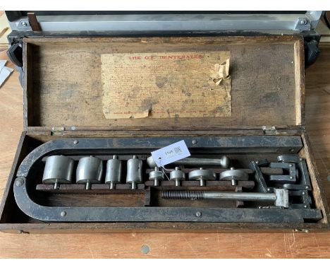 Vintage 1930s/40s �The G.E. Denterazer� wheel planishing hammer 