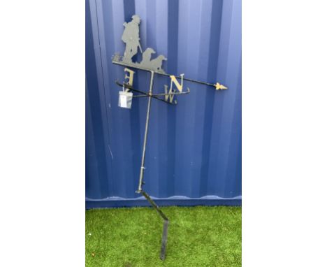 Back painted weather vane with hunting scene, on mountable bracket 