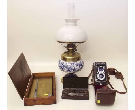 Bulmers brass kiln temperature gauge; Yashica-Mat Copal MXV camera; cased chemistry weights; table oil lamp Condition report: