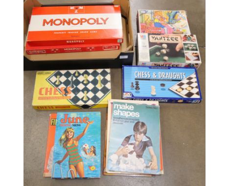 A collection of vintage annuals, games including Monopoly and chess **PLEASE NOTE THIS LOT IS NOT ELIGIBLE FOR POSTING AND PA