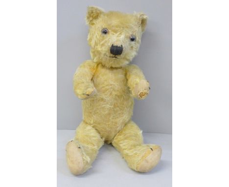 A vintage jointed Teddy bear with (faint) growler, 42cm 