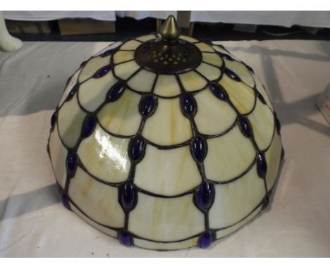 A Tiffany Style Ceiling Hanging Light Shade 