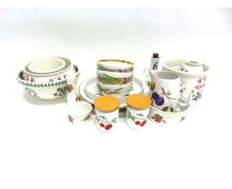 A COLLECTION OF PORTMEIRION 'BOTANIC GARDEN' AND ROYAL WORCESTER 'EVESHAM' PATTERN CERAMICS,  the Portmerion including a cach