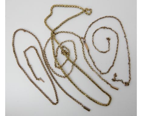 A collection of gold and gold plated vintage chains Condition Report: Condition report not available on this lot. 