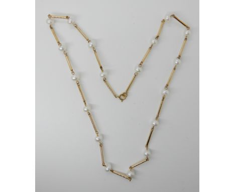 A 9ct gold necklace of baton links interspaced with pearls, length 43.5cm, weight approx 7.1gms Condition Report: Available u