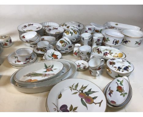 A large quantity of Royal Worcester Evesham also with tray and hors doeuvres dish ( see photos) 