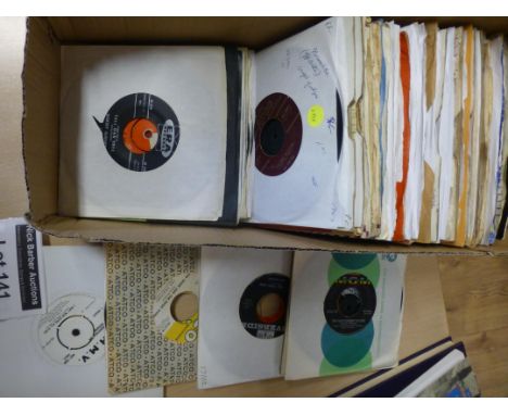 Records : Fabulous collection of 100 x 1950's/60's singles, US/UK labels - South/R & B but some Rock n Roll/Doo Wop incl Prom
