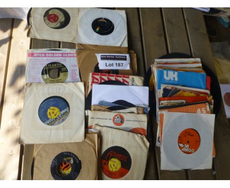 Records : Nice collection of US singles, incl Atlantic, Mercury, Atco - includes motown, soul etc, 50+ single sleeves.