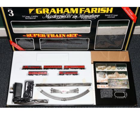 Graham Farish Grafar N gauge 148:1 scale electric train set No 8525 class 47 Royal Mail set boxed