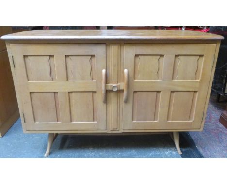 Ercol mid 20th century oak two door sideboard. Approx. 83cm H x 123cm W 49cm D 