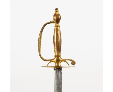 Degen mit Dreikantklinge und weißer Scheide. Wohl um 1800.             Klinge L 80 cm, Gesamt L 98 cm.             Dreikantkl