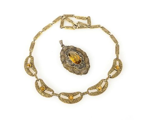 Kette und Anhänger, THEODOR FAHRNER. Pforzheim um 1935.             Silber 925, vergoldet. TF-Kreispunze. ORIGINAL FAHRNER. K