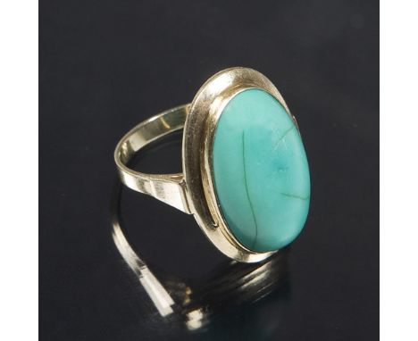 Variscit-Ring.             585er Gelbgold (14 kt). Ringgröße: 53. 5,8 Gramm.             Ovaler Variscit-Cabochon circa 20 x 