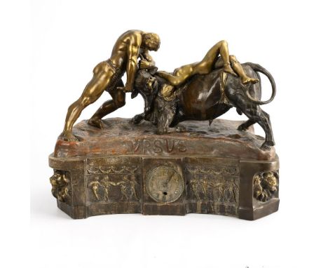 Imposante Jugendstil-Kaminuhr mit mythologischer Figurengruppe "Ursus". Undeutlich geprägt "Reproduction reservée" und "Made 