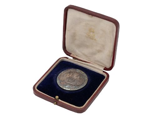 1911 Edward Prince of Wales silver Investiture medal, official Royal Mint issue in its box (Eimer 1925, BHM 4079). Obverse: l