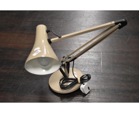 A vintage Anglepoise Model 90 reading lamp