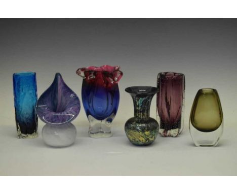 Small collection of mid 20th Century and later art glass by Whitefriars, Isle of Wight, etc (6)