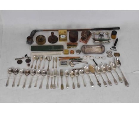 Quantity of miscellaneous items to include; battery-powered carriage clock with 'Royal Windsor Races 1986' plaque to top, cut