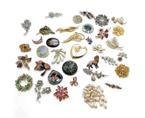 Qty of costume brooches inc Irish enamel, Disney Rita dog etc - SOLD ON BEHALF OF THE NEW BREAST CANCER UNIT APPEAL YEOVIL HO