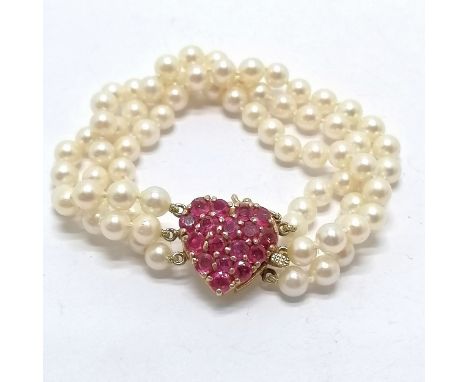 14ct marked gold 3 strand pearl bracelet with ruby stone set heart clasp - 16cm long &amp; 22.6g total weight 
