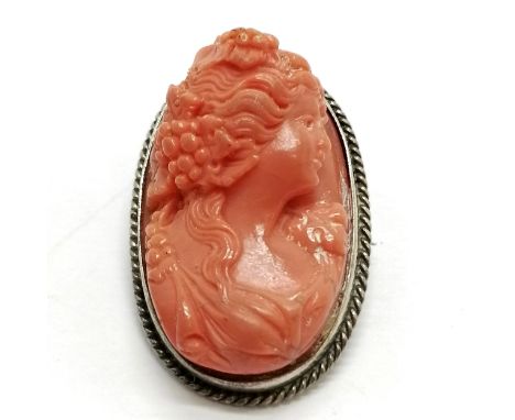 Silver mounted hand carved coral portrait brooch - 3cm 