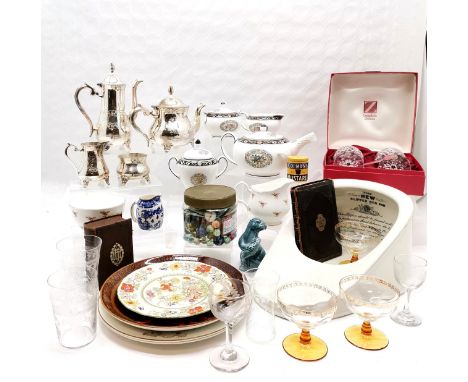 Wedgwood Runnymead pattern Teapot, milk jug, 2 covered sugar basins, t/w plated tea set, Poole pottery plate etc. 