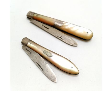 2 x antique silver bladed fruit knives - longest 16cm ~ neither close otherwise in good used condition