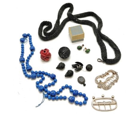 Qty of mostly antique jewellery inc long antique jet multi bead necklace (110cm) with hand carved pendant (detached but prese