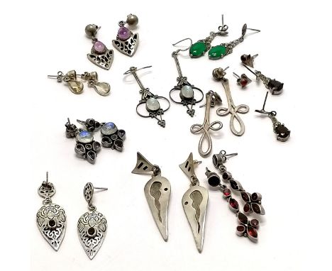 11 x pairs of silver earrings inc amethyst, garnet, citrine etc - longest 5.5cm &amp; total weight 65g 