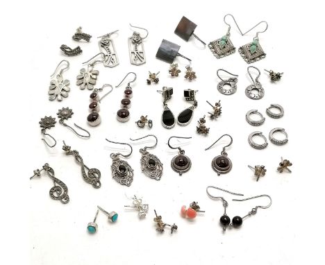 26 x pairs of silver earrings (mostly marked) inc Kit Heath (4.5cm), coral, marcasite etc - total weight 66g 