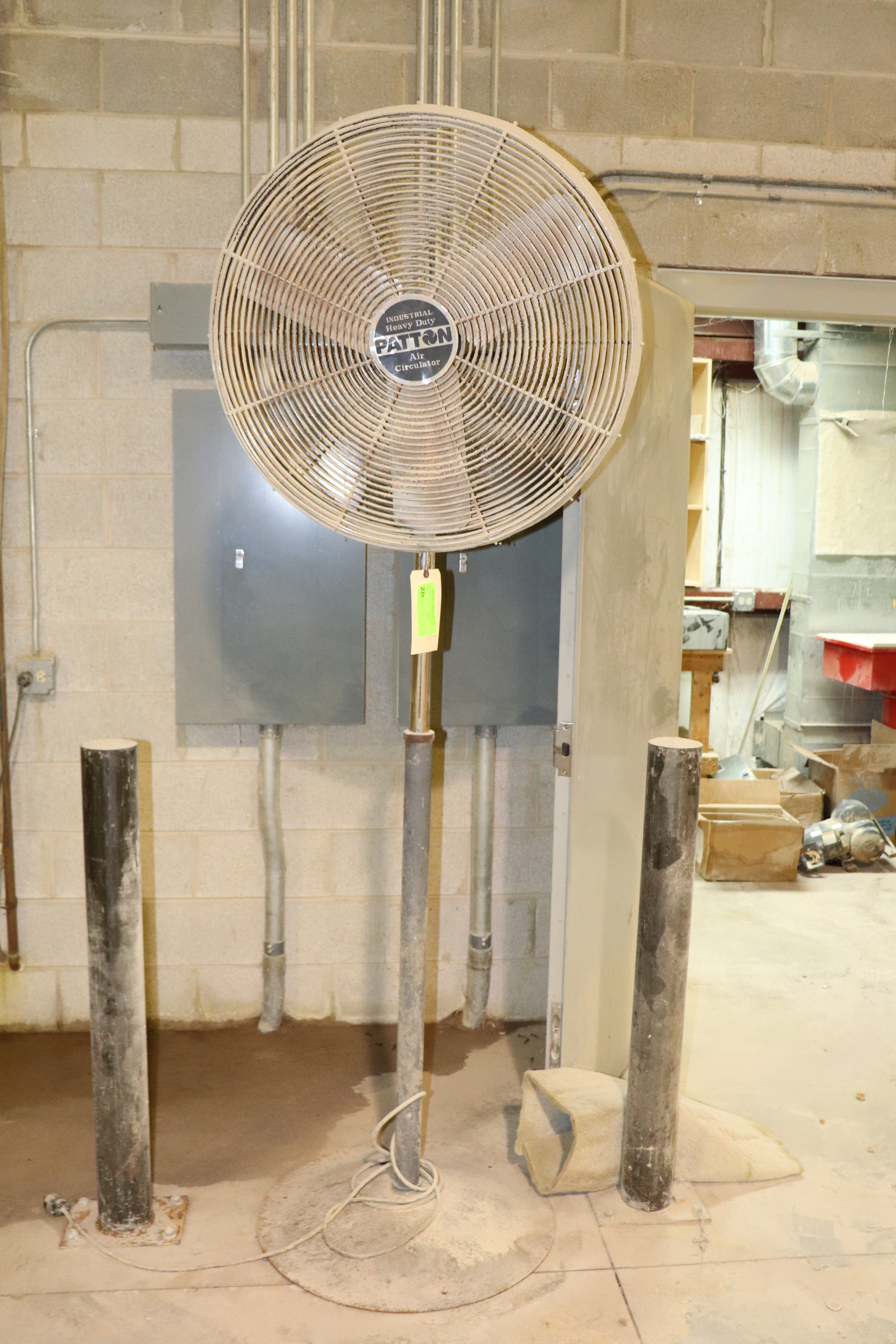 Patton industrial heavy duty air circulator single pedestal fan