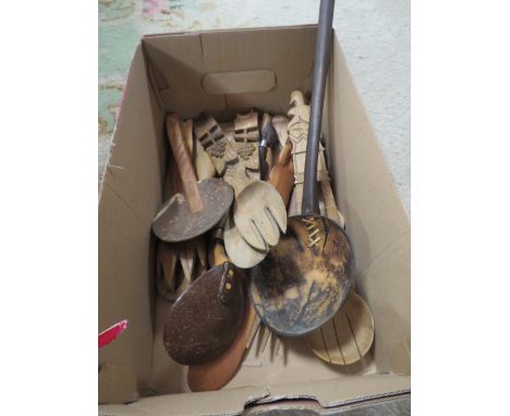 COLLECTION OF TREEN SPOONS, OCEANIC POLYNESIAN COCONUT SHELL SPOONS, AFRICAN TRIBAL ART ETC 