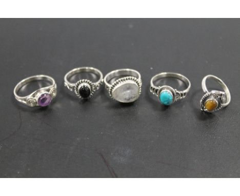 A COLLECTION OF 5 VINTAGE 925 SILVER GEMSTONE DRESS RINGS TO INCLUDE LARGE OPAL, TIGERS EYE, TURQUOISE ETC