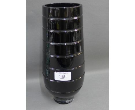 Nick Munro art glass vase with ribbed pattern and circular clear glass foot rim, signed to the base, 26cm high 