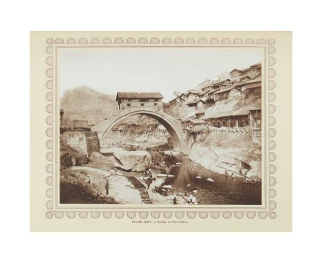 [China] Mennie, Donald The Grandeur of the Gorges. Fifty Photographic Studies, with Descriptive Notes, of China's Great Water