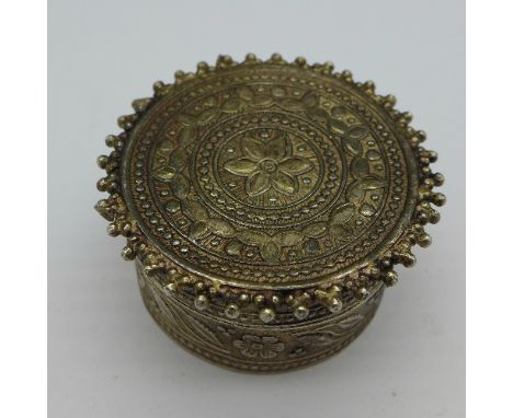 An Eastern style silver trinket box, marked .925