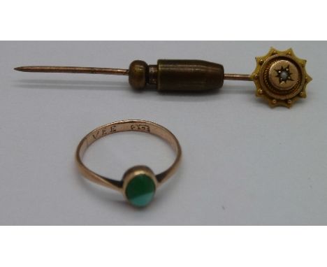 A 9ct gold tie pin and a 9ct gold turquoise ring, weight 1.8g, ring size F