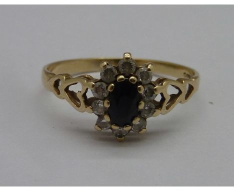 A 9ct gold ring, weight 1.2g, size L