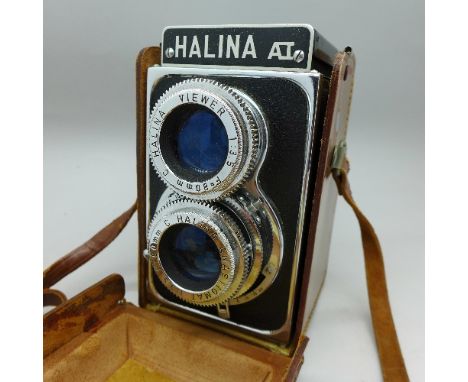 A Halina A1 TLR camera