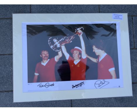 1977 European Cup Final Signed Mounted Liverpool Football Print: Hand signed by Smith Callaghan and Neal who are pictured hol