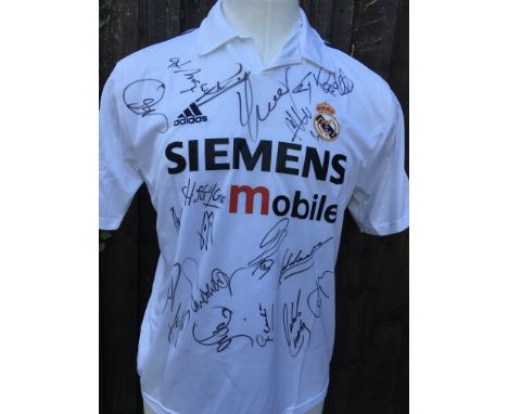 Lot - REAL MADRID CF, AUTOGRAPHED TEAM JERSEY, CIRCA 2010