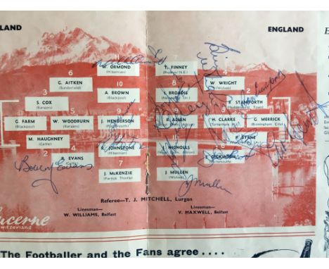 1954 Scotland v England Signed Football Programme: 11 England players include Finney Allen Wright Mullen Byrne Merrick and Br