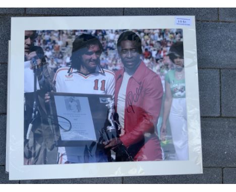 Pele Signed Mounted Football Print: Hand signed by Pele who is pictured in 1978 receiving the greatest player in the world tr