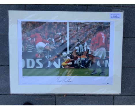 Eric Cantona Manchester United Signed Mounted Football Print: Hand signed by Eric who is pictured scoring in the 1996 FA Cup 