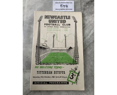 60/61 Newcastle United v Tottenham Football Programme: From Spurs double season in very good condition with no team changes.